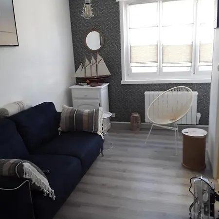 Joli Duplex Proche Commerces Et