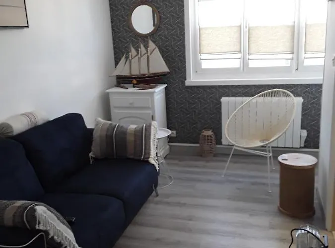 Joli Duplex Proche Commerces Et